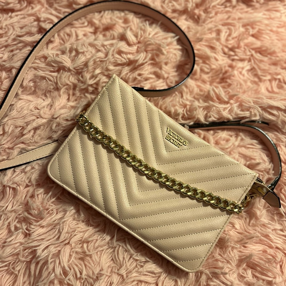Victoria secrets cross body purse new!
